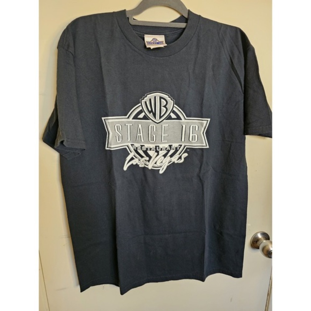 Vintage T-Shirt Warner Bros‎ Stage 16 Restaurant Las Vegas 2000